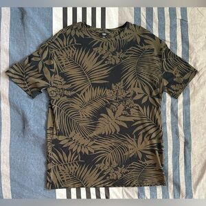 Express Black and Brown Tropical Short Sleeve Tee